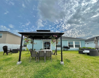 5667 Sw 92nd Place - Photo Thumbnail 11