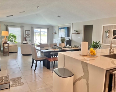 5667 Sw 92nd Place - Photo Thumbnail 30