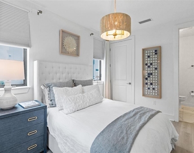 266 Park Lake Street - Photo Thumbnail 14