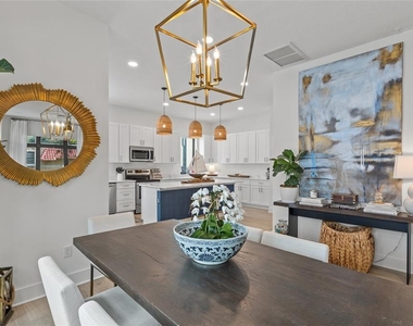 218 Park Lake Street - Photo Thumbnail 3