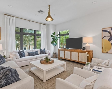218 Park Lake Street - Photo Thumbnail 1