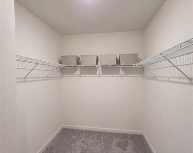 5414 Hayloft Drive - Photo Thumbnail 8