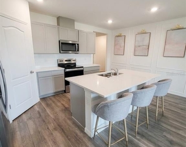 5414 Hayloft Drive - Photo Thumbnail 4