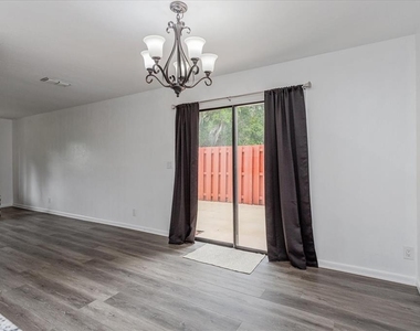 2134 Ne 45th Avenue - Photo Thumbnail 10