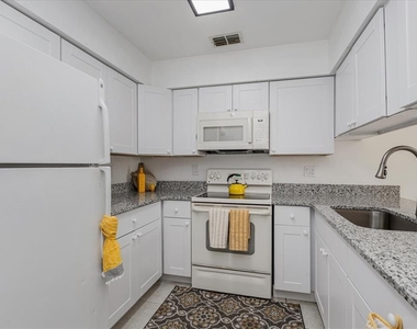 2134 Ne 45th Avenue - Photo Thumbnail 12