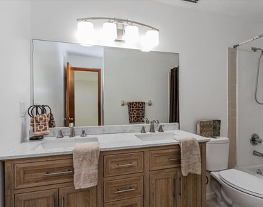2134 Ne 45th Avenue - Photo Thumbnail 23