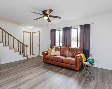 2134 Ne 45th Avenue - Photo Thumbnail 5
