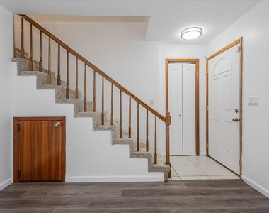 2134 Ne 45th Avenue - Photo Thumbnail 4
