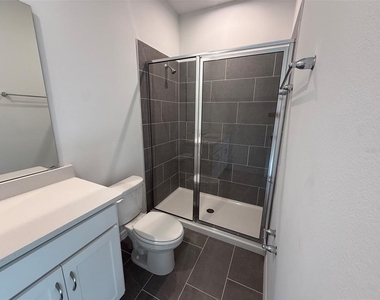 405 Eventide Avenue - Photo Thumbnail 27