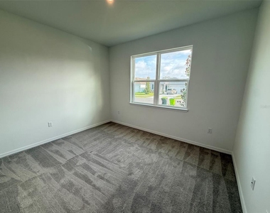 405 Eventide Avenue - Photo Thumbnail 18