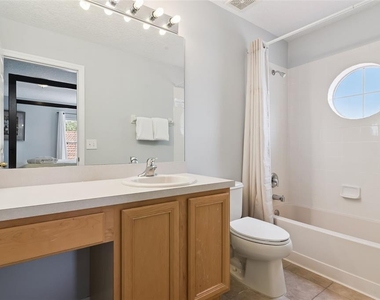 143 Cordova Avenue - Photo Thumbnail 28
