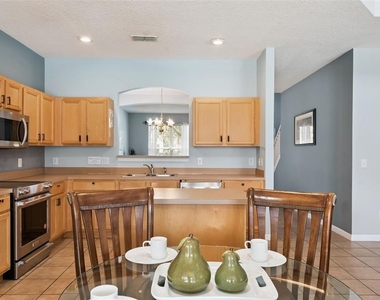 143 Cordova Avenue - Photo Thumbnail 5