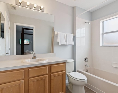 143 Cordova Avenue - Photo Thumbnail 27