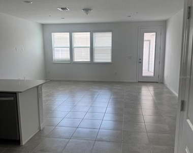 4549 Orchard View Alley - Photo Thumbnail 4