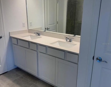 4549 Orchard View Alley - Photo Thumbnail 15
