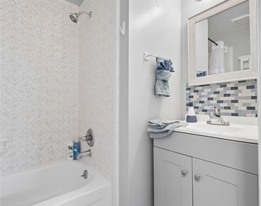 536 Hibiscus Way - Photo Thumbnail 24