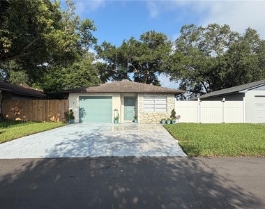 536 Hibiscus Way - Photo Thumbnail 3