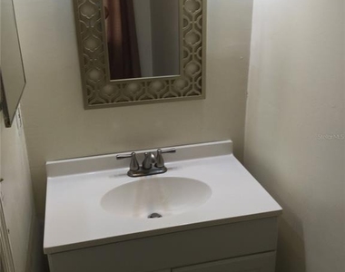 2454 Rio Pinar Lakes Boulevard - Photo Thumbnail 17