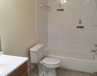 2454 Rio Pinar Lakes Boulevard - Photo Thumbnail 8