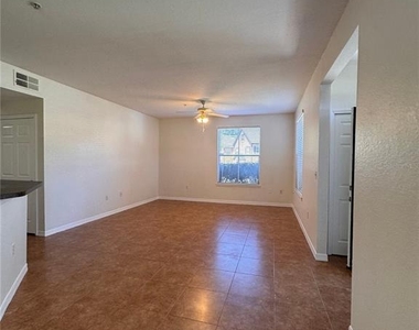 6025 Westgate Drive - Photo Thumbnail 8