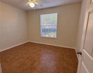 6025 Westgate Drive - Photo Thumbnail 33