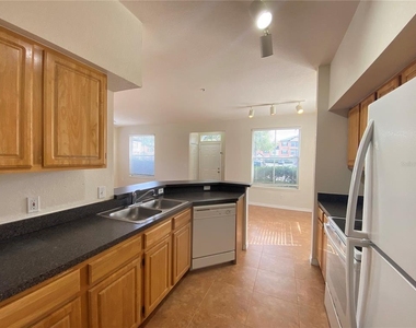 6025 Westgate Drive - Photo Thumbnail 12