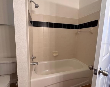 6025 Westgate Drive - Photo Thumbnail 34