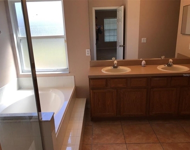 251 Heronwood Circle - Photo Thumbnail 5
