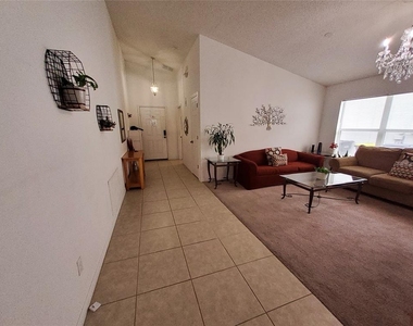 944 Lockbreeze Drive - Photo Thumbnail 5