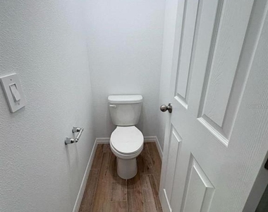 16407 Bird Of Paradise Avenue - Photo Thumbnail 18