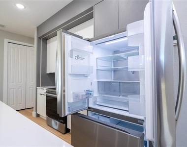 15 Ramblewood Street - Photo Thumbnail 11