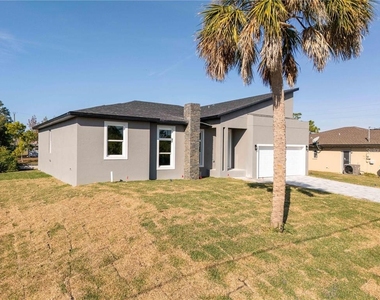 15 Ramblewood Street - Photo Thumbnail 1