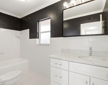 640 N Park Avenue - Photo Thumbnail 11
