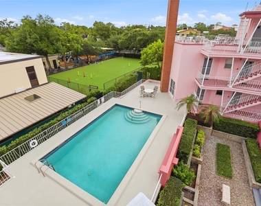 640 N Park Avenue - Photo Thumbnail 17