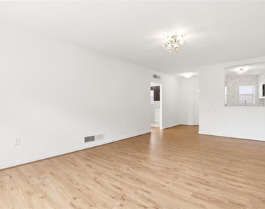 640 N Park Avenue - Photo Thumbnail 6