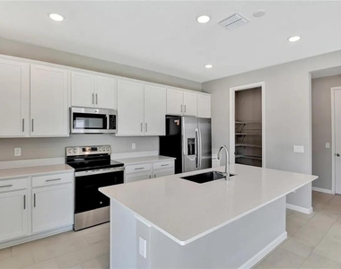 560 Summit River Drive - Photo Thumbnail 1