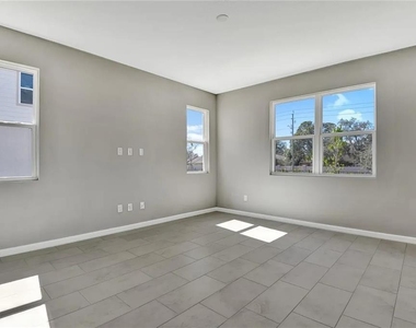 560 Summit River Drive - Photo Thumbnail 25