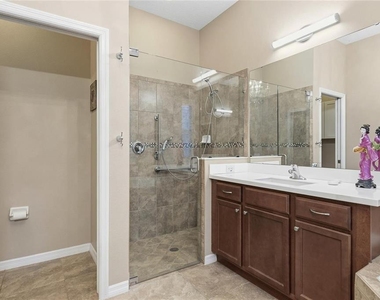 8683 Bridgeport Bay Circle - Photo Thumbnail 17