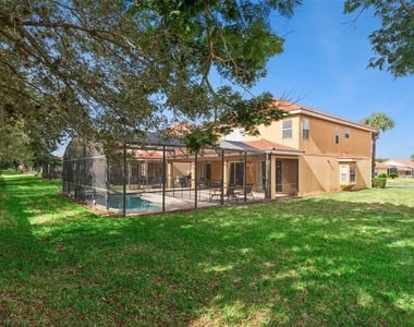 1162 Solana Circle - Photo Thumbnail 2