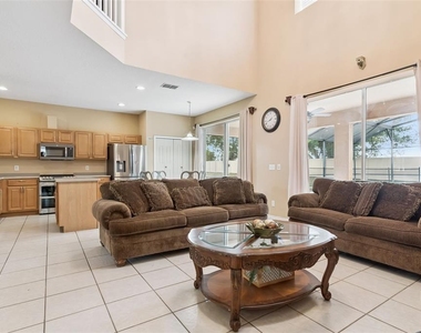 1162 Solana Circle - Photo Thumbnail 6