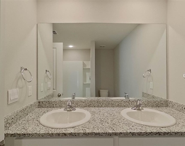 8665 Sw 44th Court - Photo Thumbnail 19