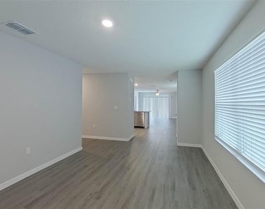 8665 Sw 44th Court - Photo Thumbnail 3