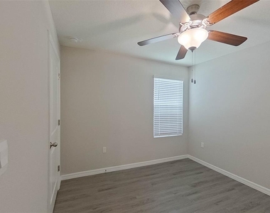 8665 Sw 44th Court - Photo Thumbnail 14