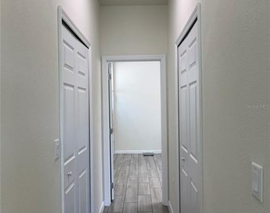 2129 Hibiscus Place - Photo Thumbnail 13