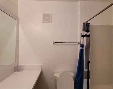 4000 Sw 23rd Street - Photo Thumbnail 16
