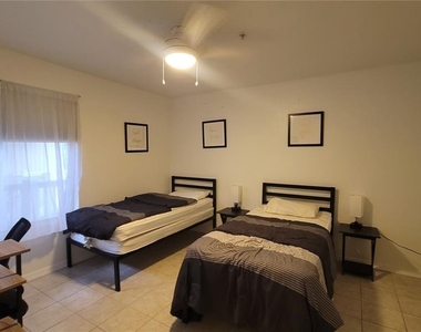 4000 Sw 23rd Street - Photo Thumbnail 12
