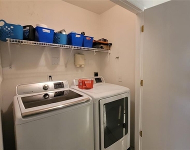 4000 Sw 23rd Street - Photo Thumbnail 4