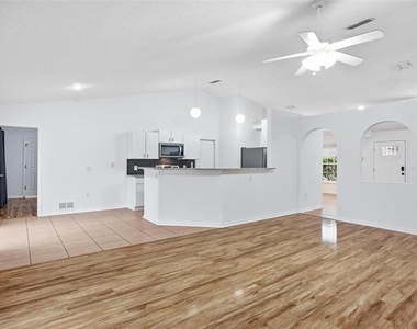 38 Bud Field Drive - Photo Thumbnail 10