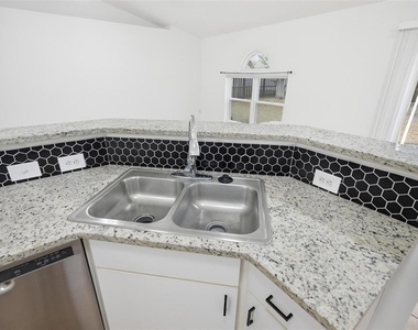38 Bud Field Drive - Photo Thumbnail 19