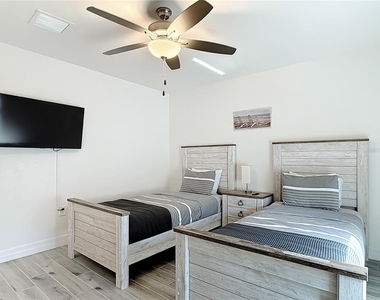 202 Long Meadow Lane - Photo Thumbnail 29